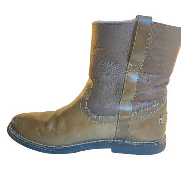 Frye Celia Short Size 9 B  Brown Leather Shearling Lined Boot  Chelsea Pull On - Picture 5 of 16